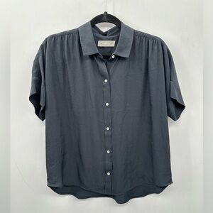 EVERLANE Blue oversized collared button down blouse. 6